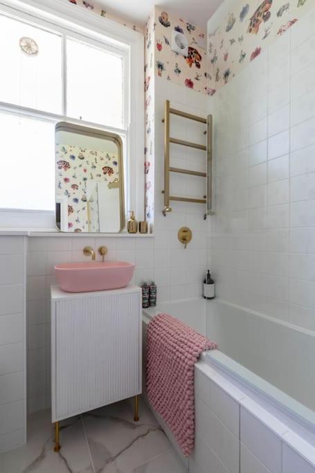 Wolverdene - Entire Ground Floor Flat With Garden Margate Ngoại thất bức ảnh